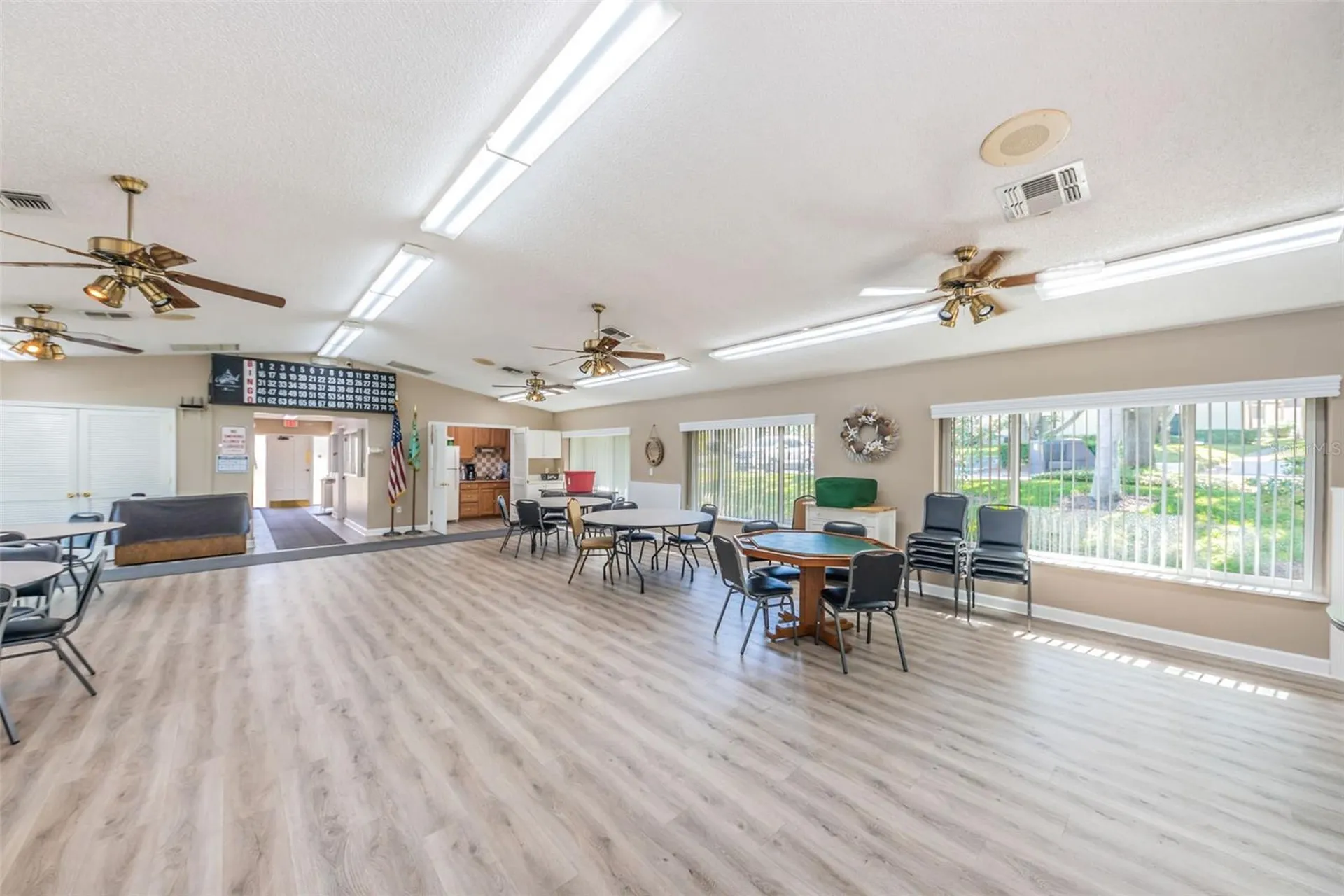 2600 Pine Ridge Way S Palm Harbor FL 34684