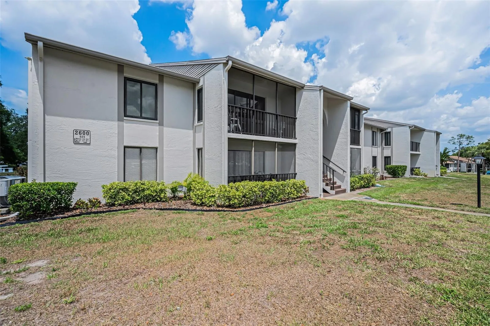 2600 Pine Ridge Way S Palm Harbor FL 34684