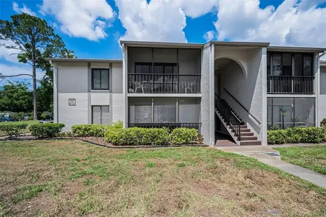 2600 Pine Ridge Way S Palm Harbor FL 34684