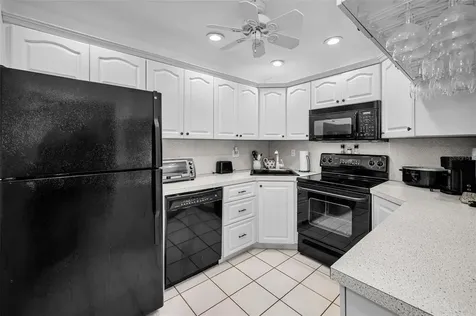2600 Pine Ridge Way S Palm Harbor FL 34684