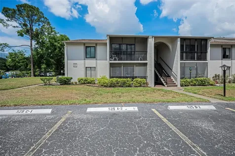 2600 Pine Ridge Way S Palm Harbor FL 34684
