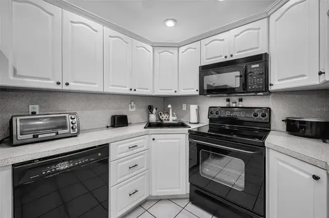 2600 Pine Ridge Way S Palm Harbor FL 34684