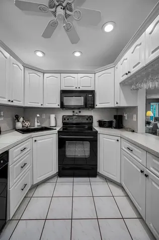 2600 Pine Ridge Way S Palm Harbor FL 34684