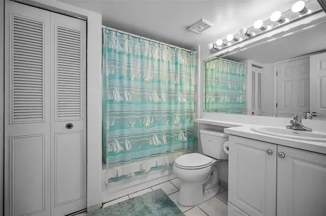 2600 Pine Ridge Way S Palm Harbor FL 34684