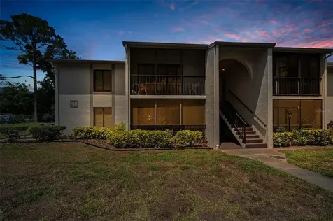 2600 Pine Ridge Way S Palm Harbor FL 34684