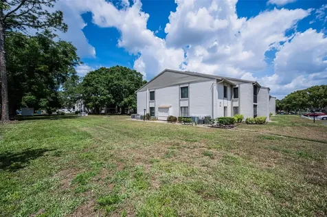 2600 Pine Ridge Way S Palm Harbor FL 34684