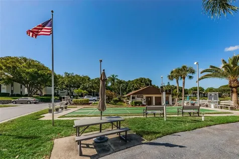 2600 Pine Ridge Way S Palm Harbor FL 34684