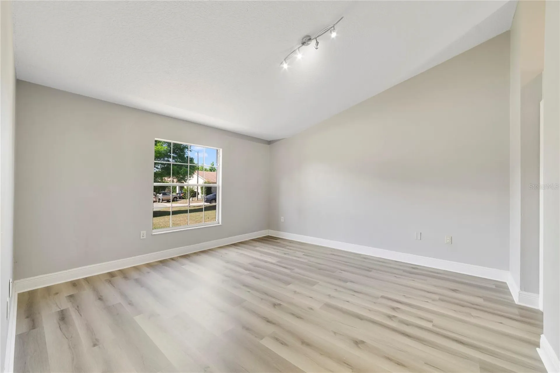 228 Mango Court Davenport FL 33837