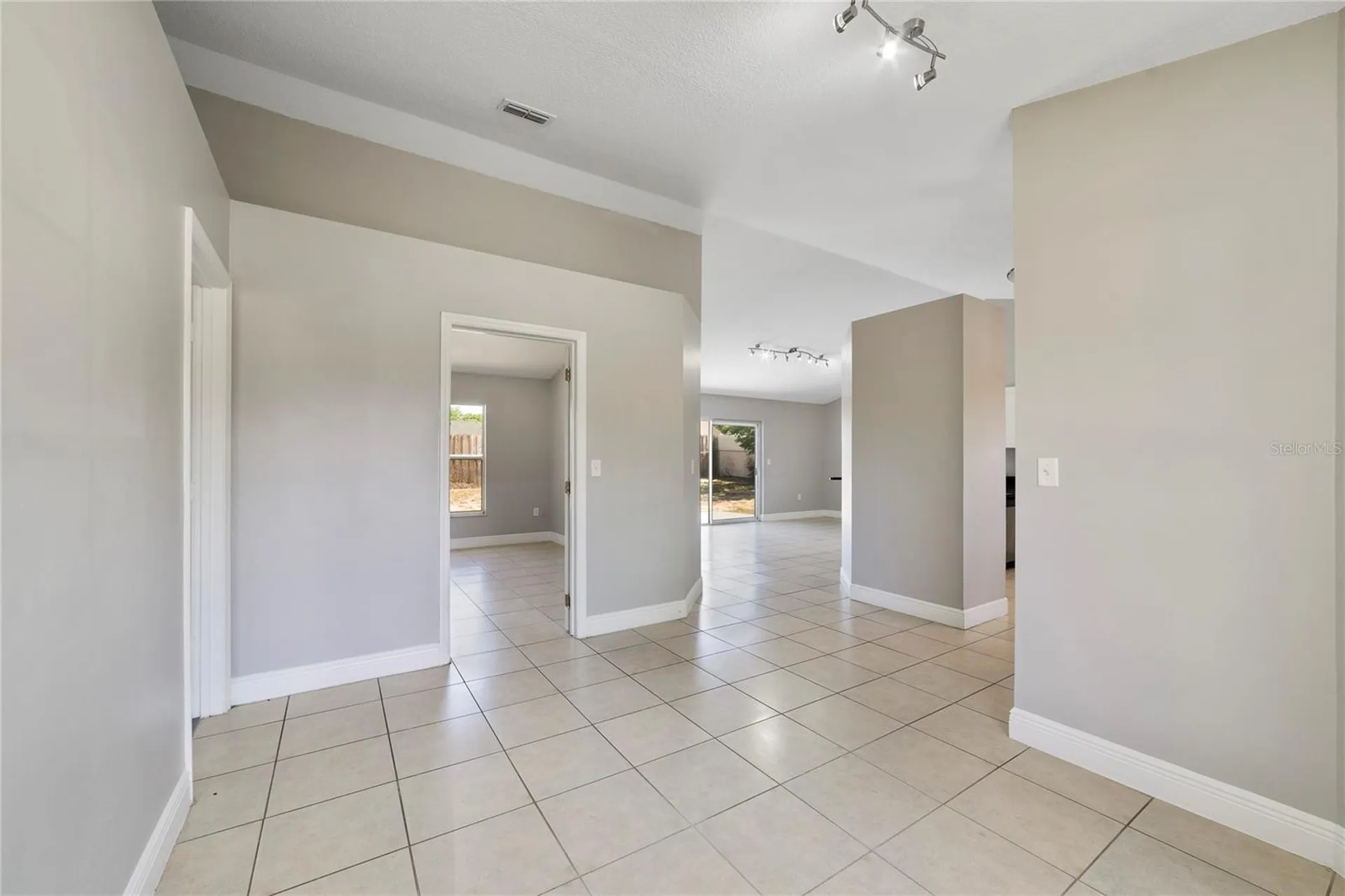 228 Mango Court Davenport FL 33837