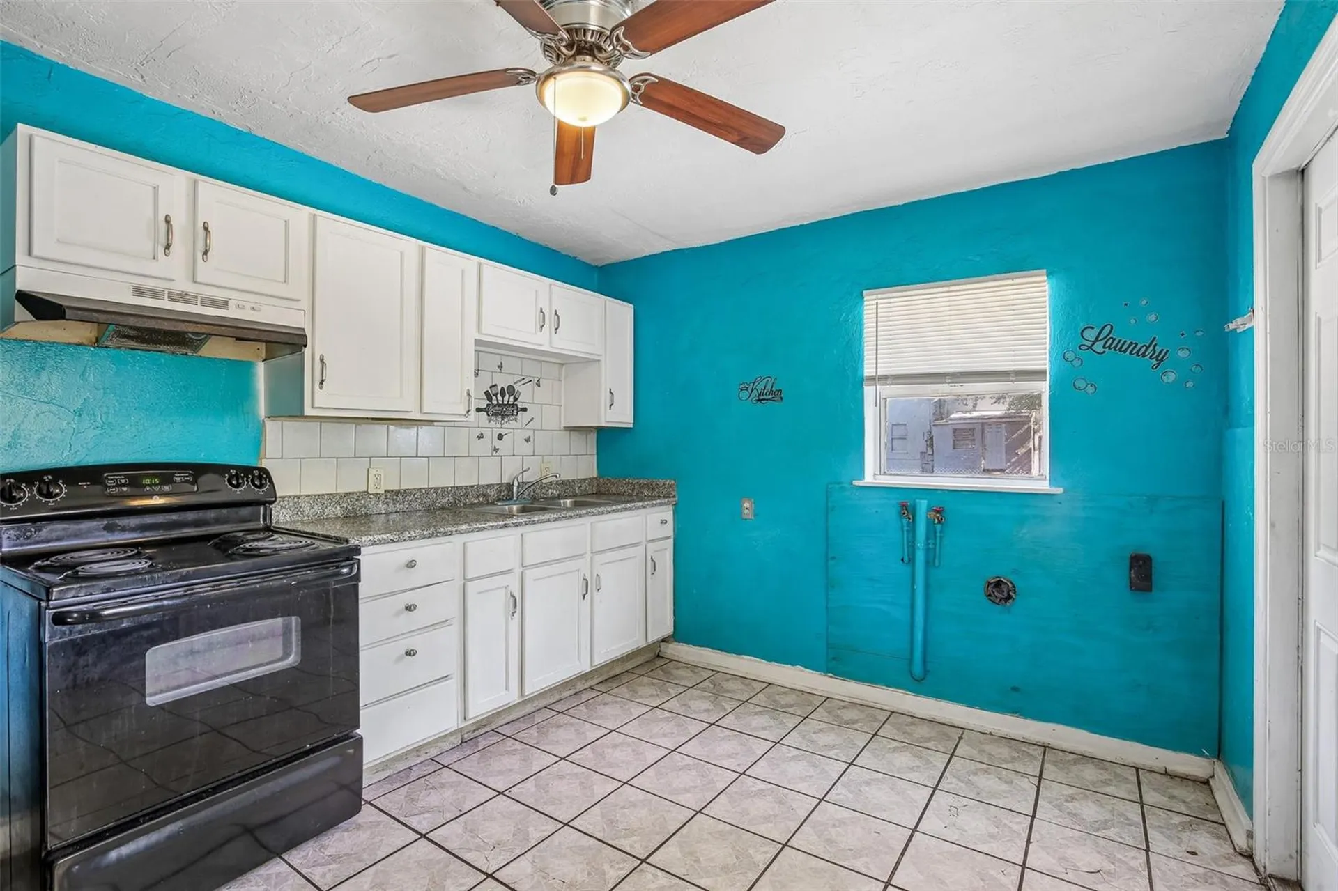 3201 Freemont Terrace S St Petersburg FL 33712