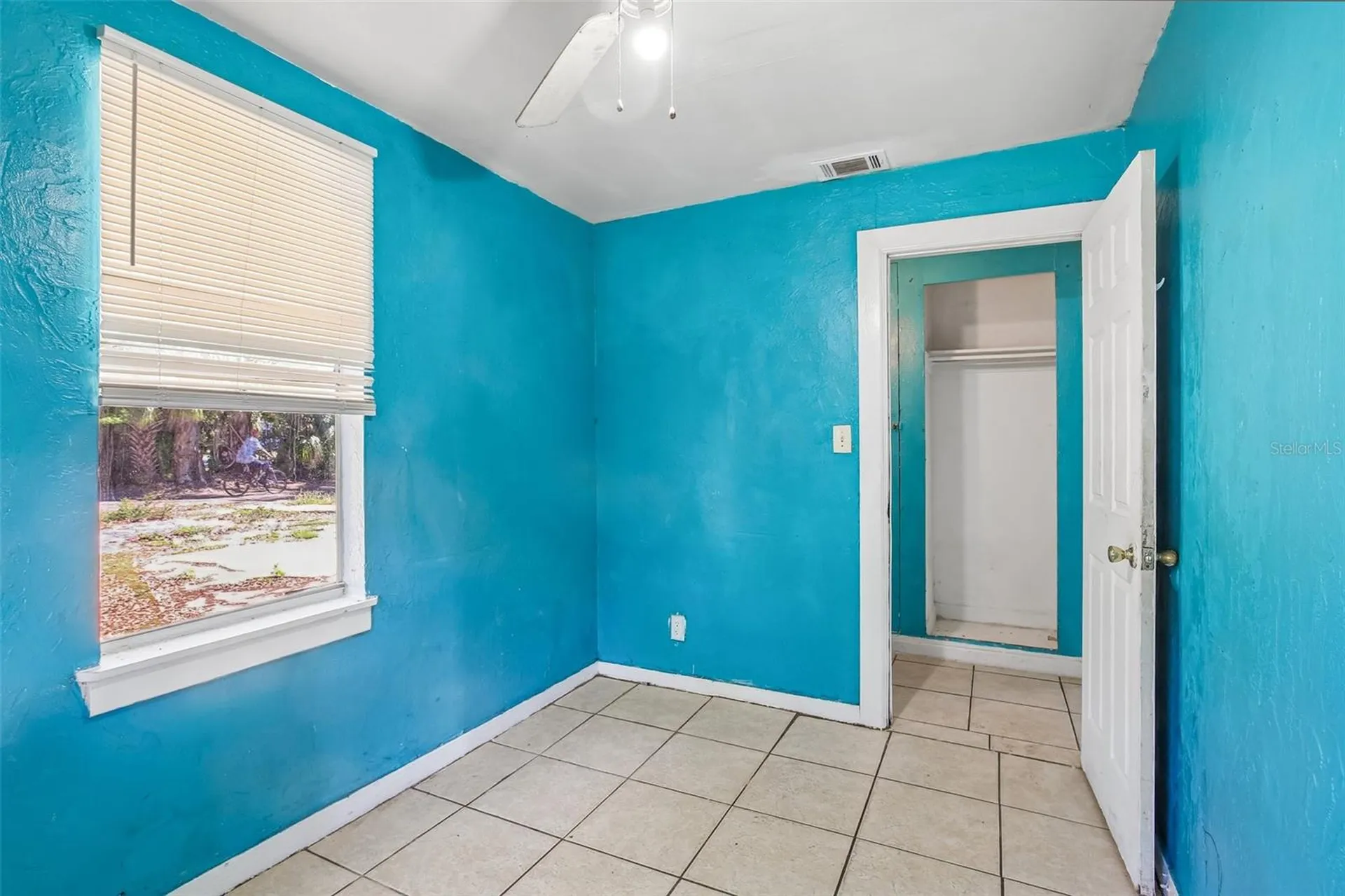 3201 Freemont Terrace S St Petersburg FL 33712