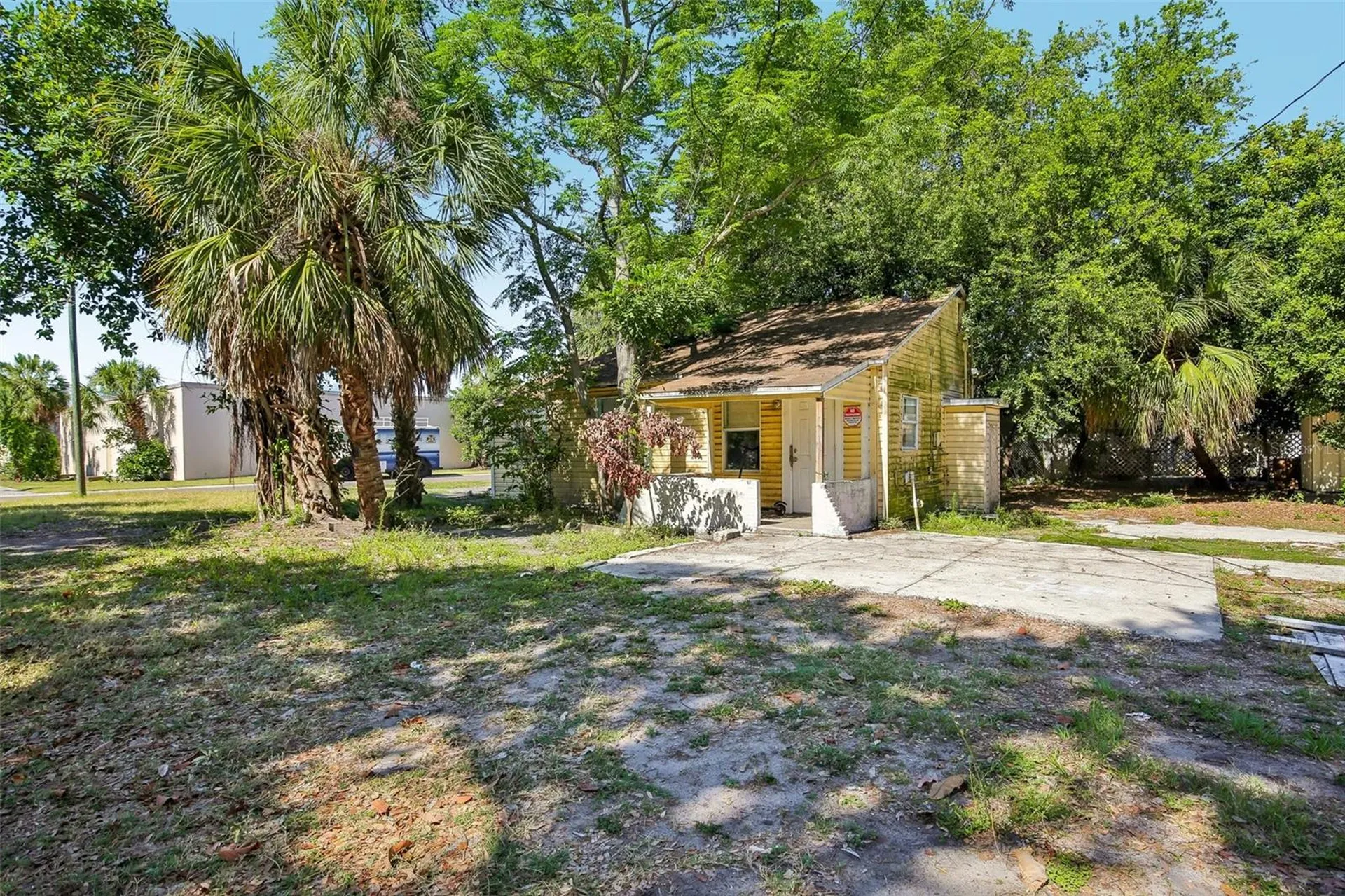 3201 Freemont Terrace S St Petersburg FL 33712