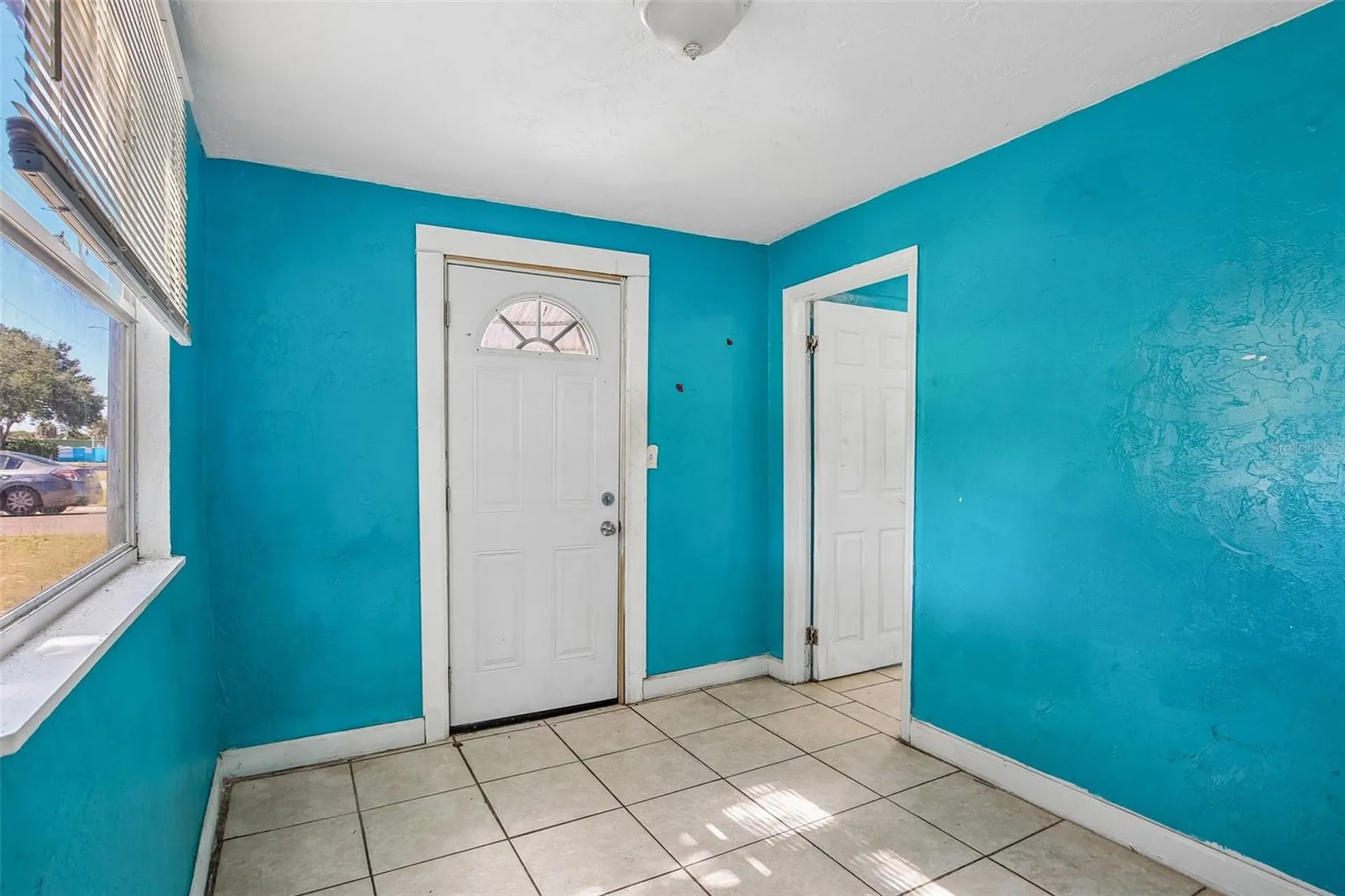 3201 Freemont Terrace S St Petersburg FL 33712