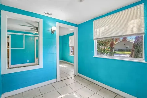 3201 Freemont Terrace S St Petersburg FL 33712