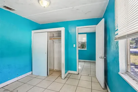 3201 Freemont Terrace S St Petersburg FL 33712