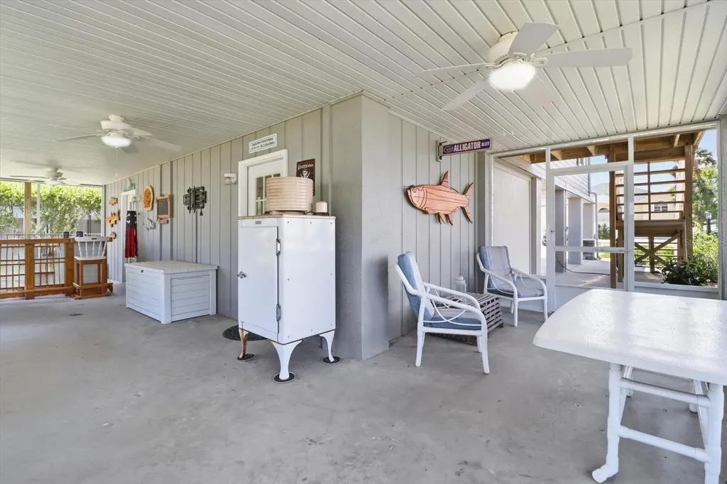 1931 NW 18th Street Crystal River FL 34428