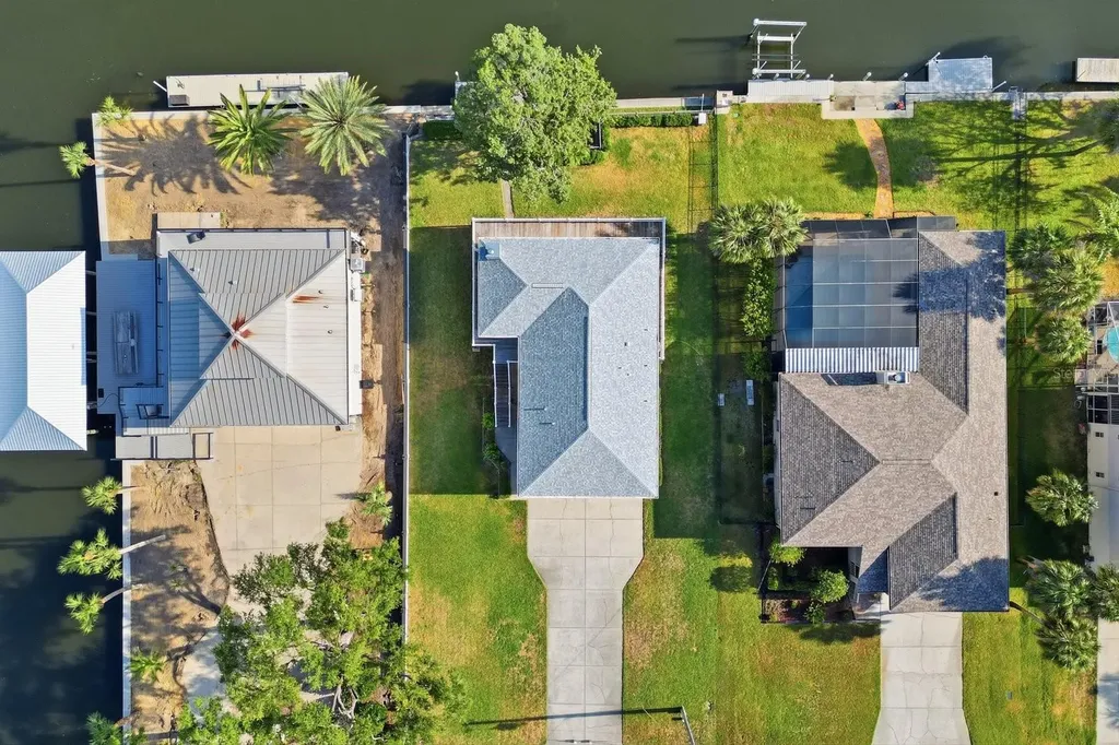 1931 NW 18th Street Crystal River FL 34428