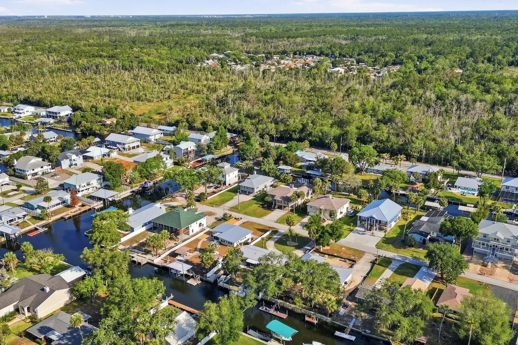 1931 NW 18th Street Crystal River FL 34428