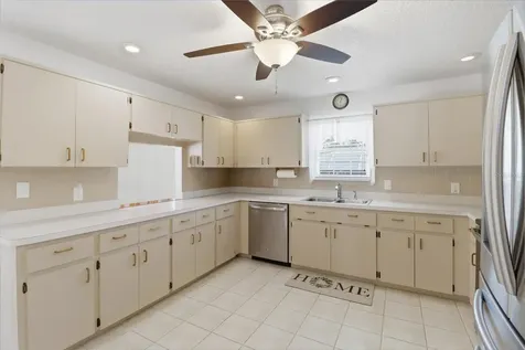 1931 NW 18th Street Crystal River FL 34428