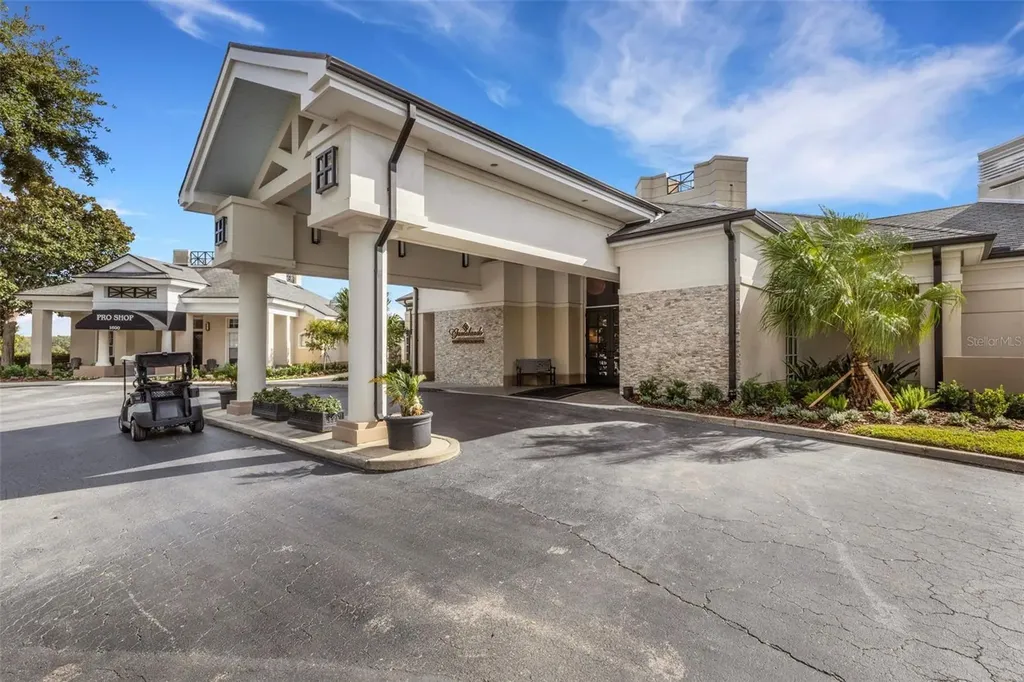 684 Grasslands Village Circle Lakeland FL 33803