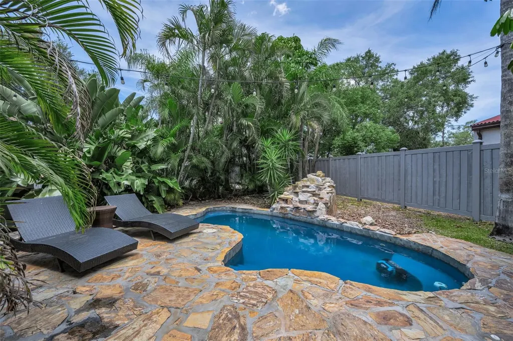 2823 Challenger Drive Palm Harbor FL 34683