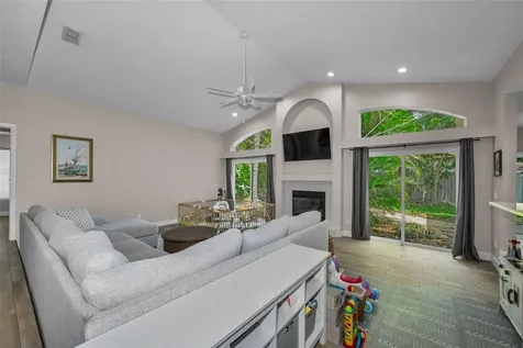 2823 Challenger Drive Palm Harbor FL 34683