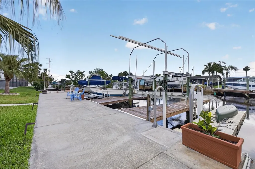 5006 Forestay Court New Port Richey FL 34652