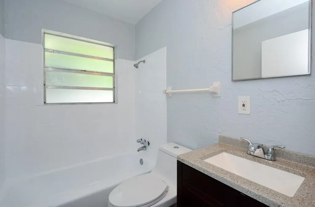 2519 9th Avenue W Bradenton FL 34205