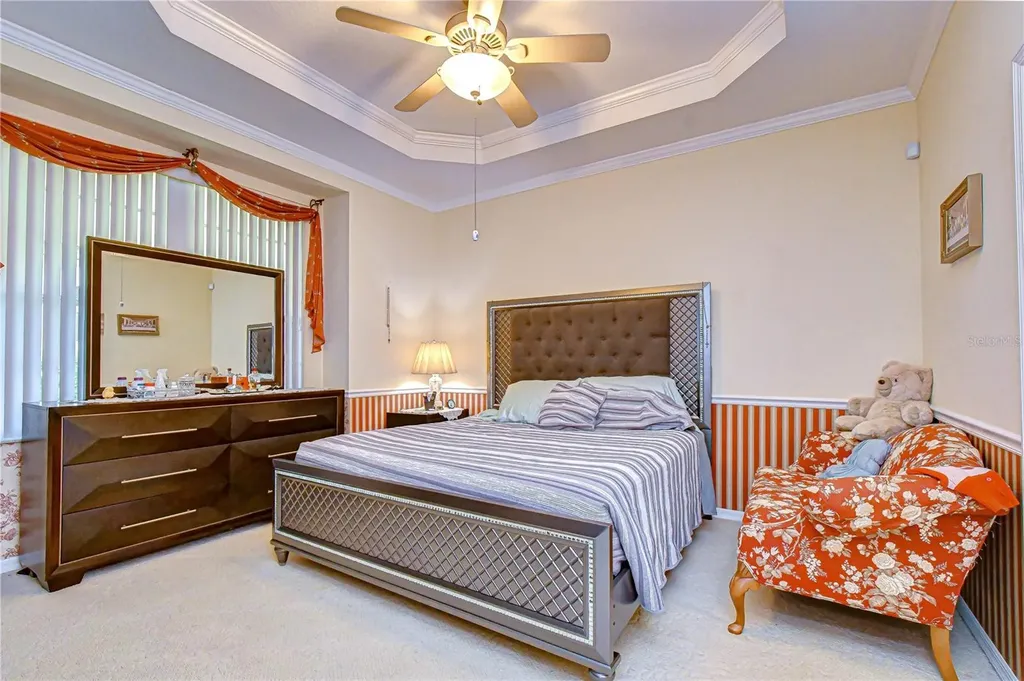 6073 Sandhill Ridge Drive Lithia FL 33547