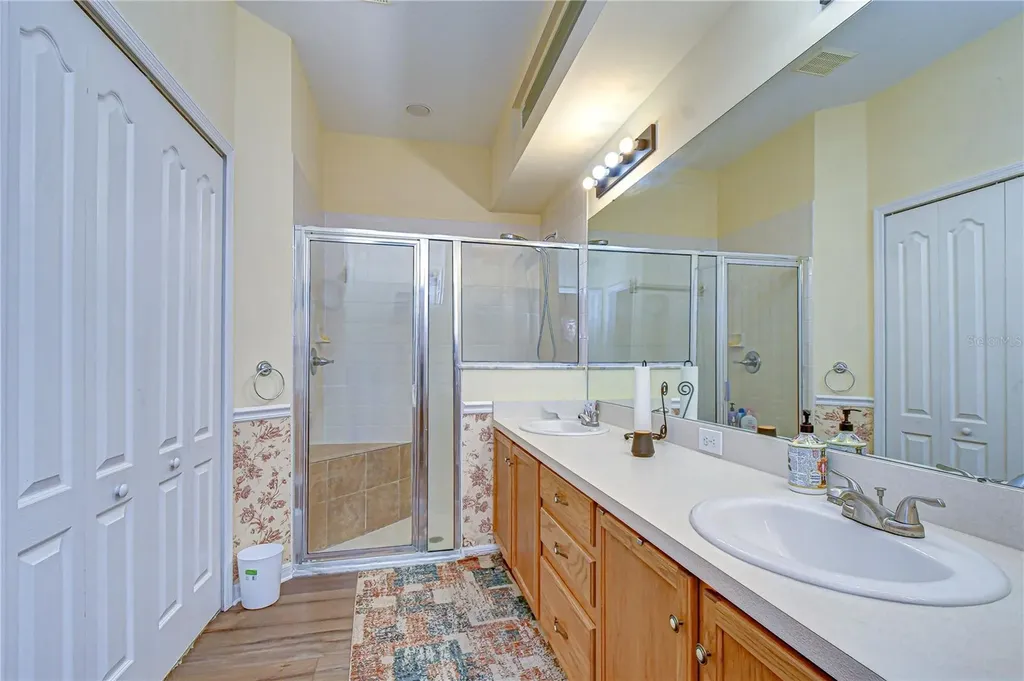 6073 Sandhill Ridge Drive Lithia FL 33547