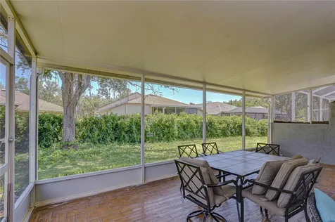 6073 Sandhill Ridge Drive Lithia FL 33547