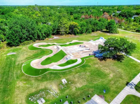 6073 Sandhill Ridge Drive Lithia FL 33547