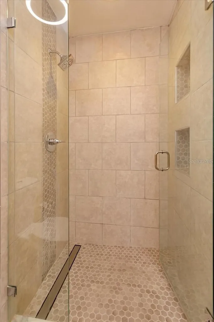 5303 Indian Creek Drive Orlando FL 32811