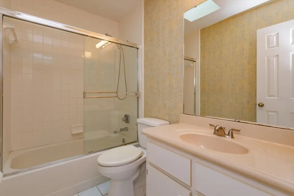 8266 Ambrose Cove Way Orlando FL 32819
