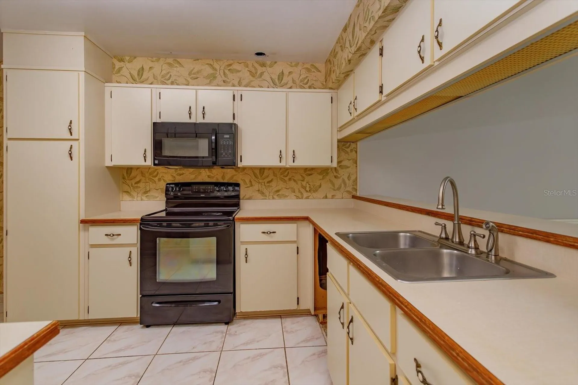 8266 Ambrose Cove Way Orlando FL 32819