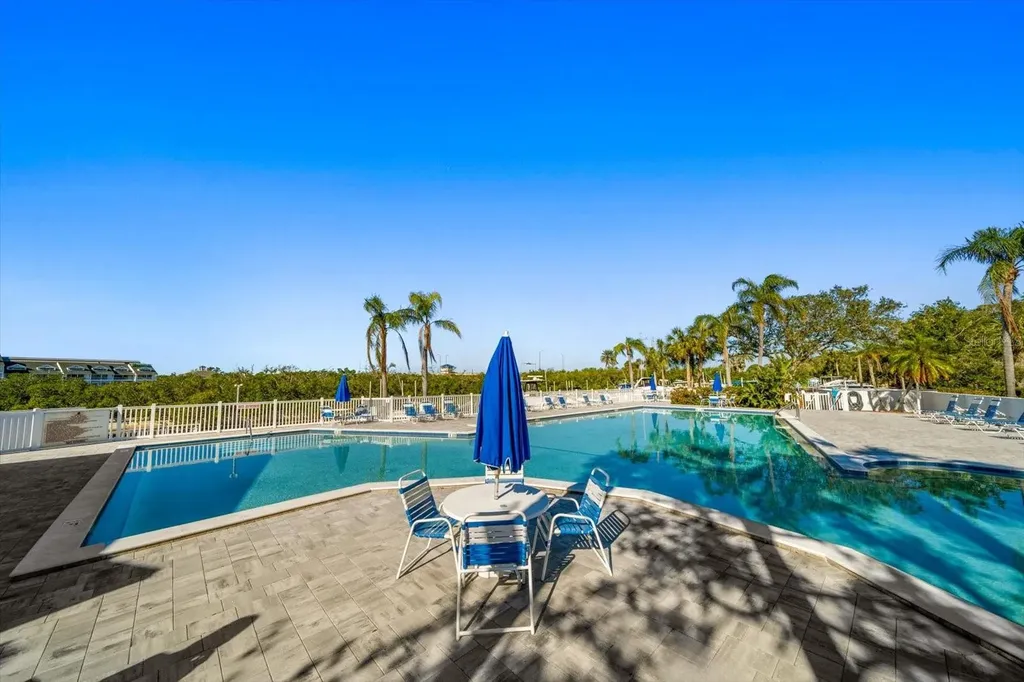 11320 Harbor Way Largo FL 33774