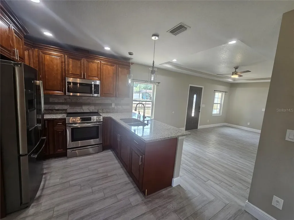 33175 Patrice Road Dade City FL 33523