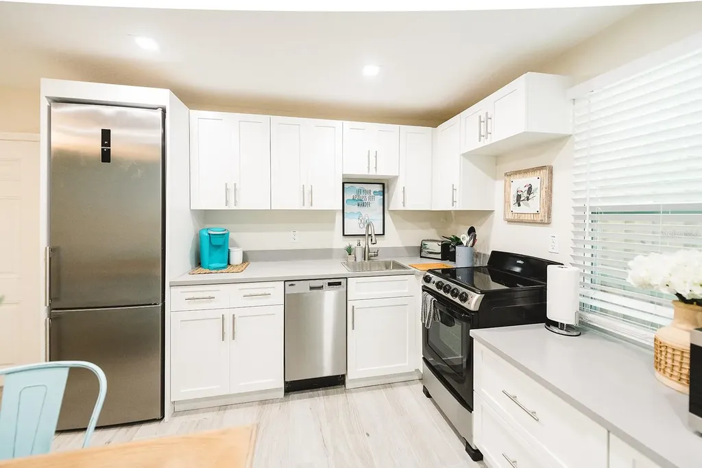 106 E Bay Drive Treasure Island FL 33706