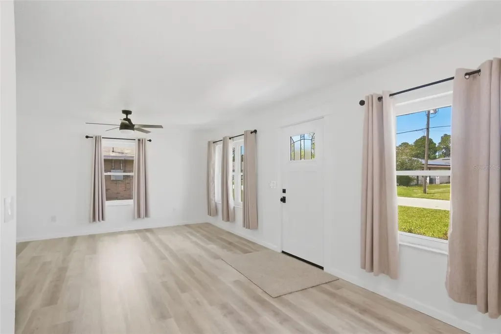 28 Pine Croft Lane Palm Coast FL 32164