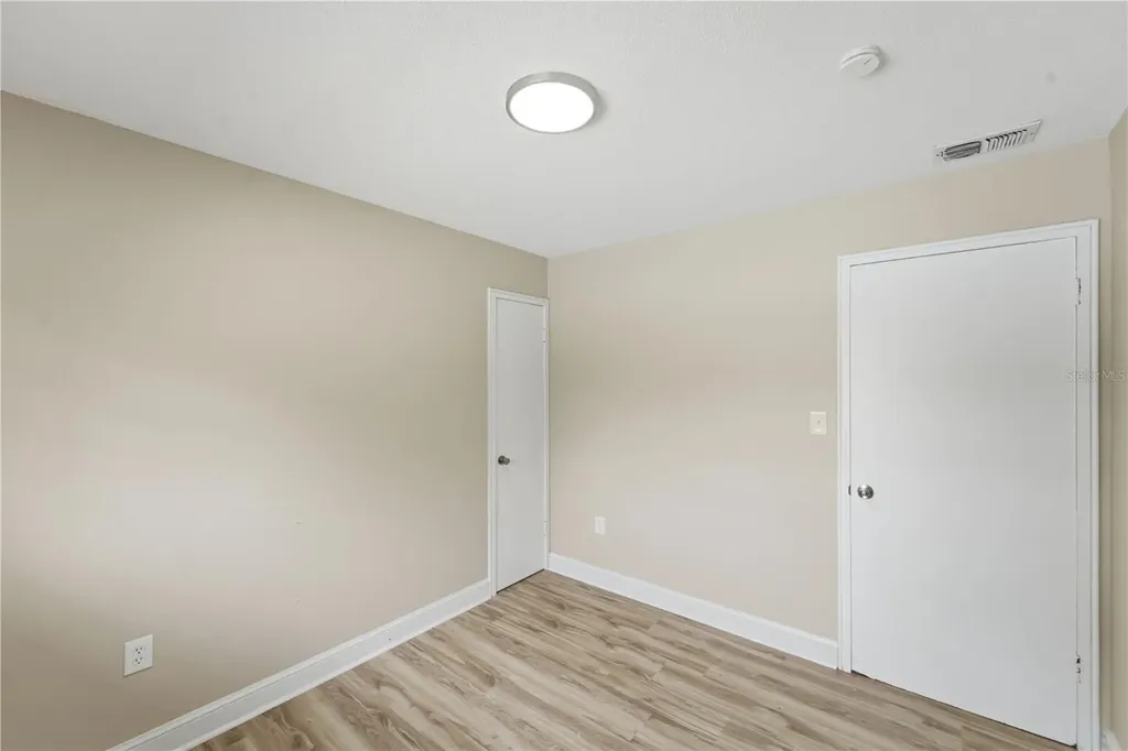 2213 Villano Avenue Orlando FL 32818