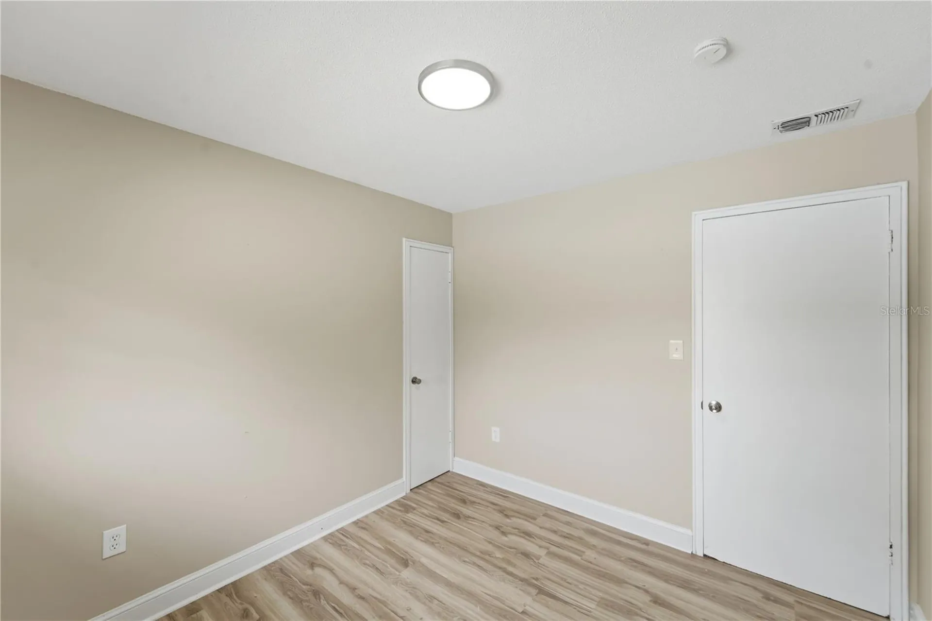 2213 Villano Avenue Orlando FL 32818