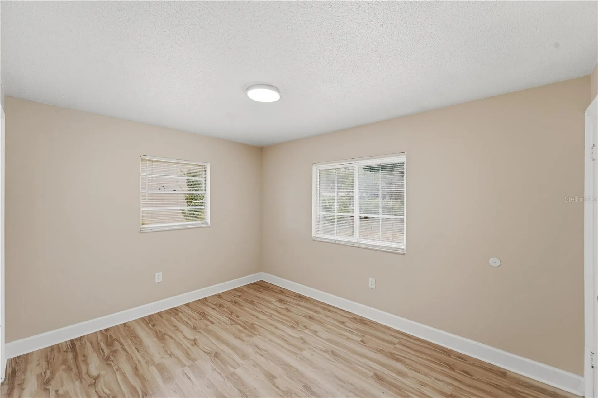 2213 Villano Avenue Orlando FL 32818
