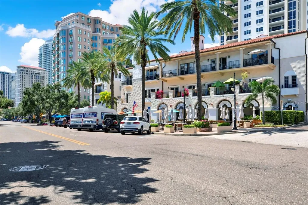 4927 33rd Street N St Petersburg FL 33714