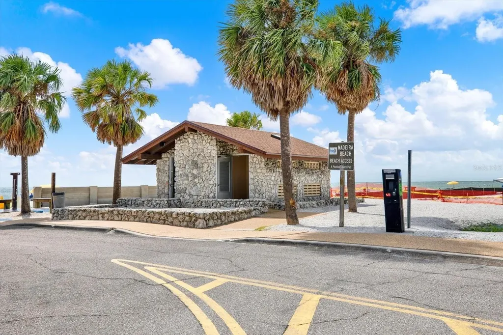 4927 33rd Street N St Petersburg FL 33714
