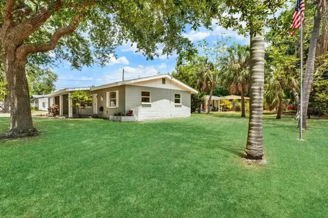 4927 33rd Street N St Petersburg FL 33714