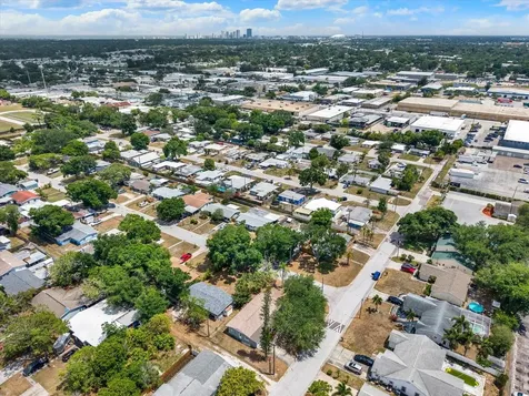 4927 33rd Street N St Petersburg FL 33714