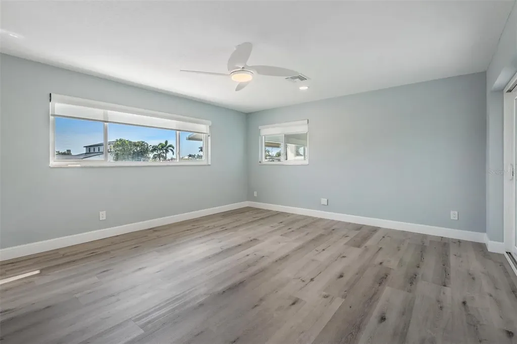 11599 Grove Street Seminole FL 33772