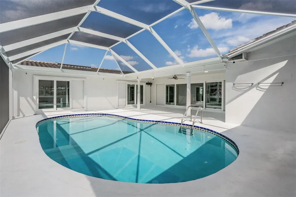 11599 Grove Street Seminole FL 33772
