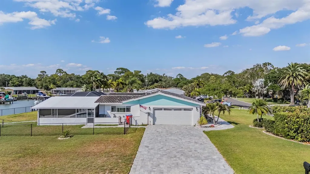 11599 Grove Street Seminole FL 33772