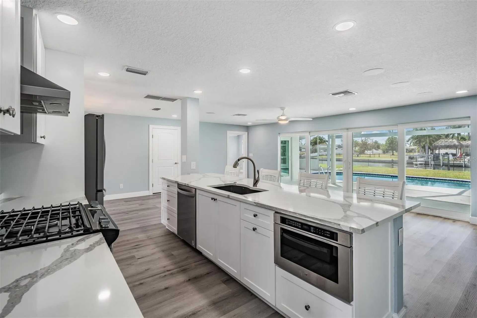11599 Grove Street Seminole FL 33772